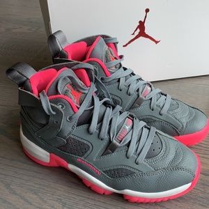 Nike Jordan Jumpman Two Trey - Women’s 6.5 - like new